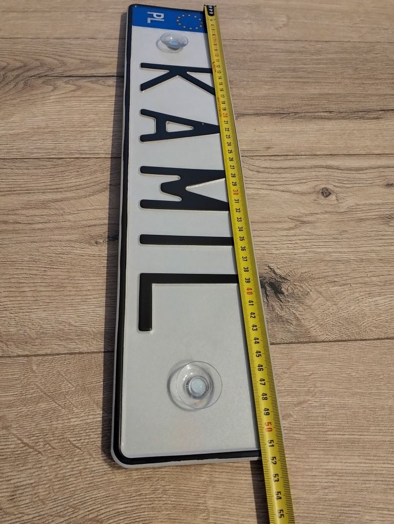 Tablica aluminiowa tłoczona "KAMIL" + przyssawki do szyby