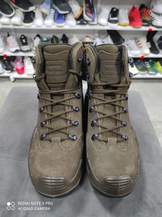 ОРИГІНАЛ 100% Кросівки Черевики Lowa Z-6S GTX C 41 1/2