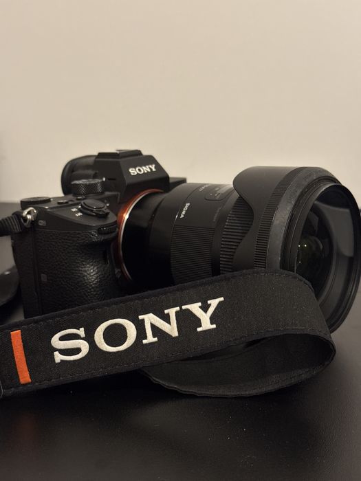 Sony A7III + Sony 24-105 + Sigma 24mm