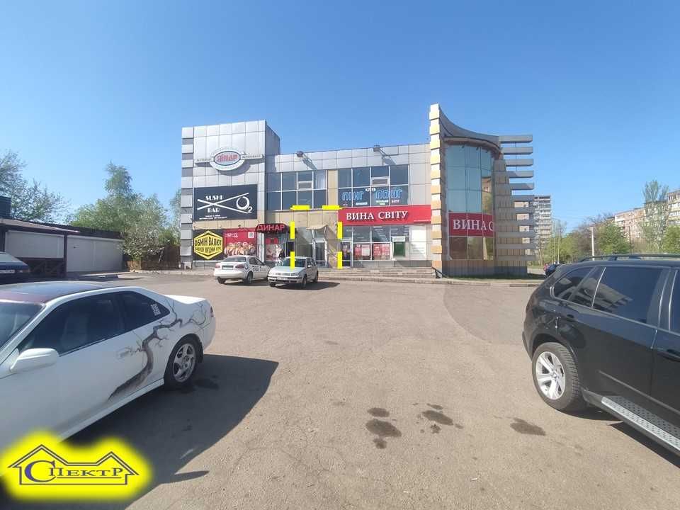 Вечірний Бульвар 230кв.м.   фасадне приміщення є паркінг