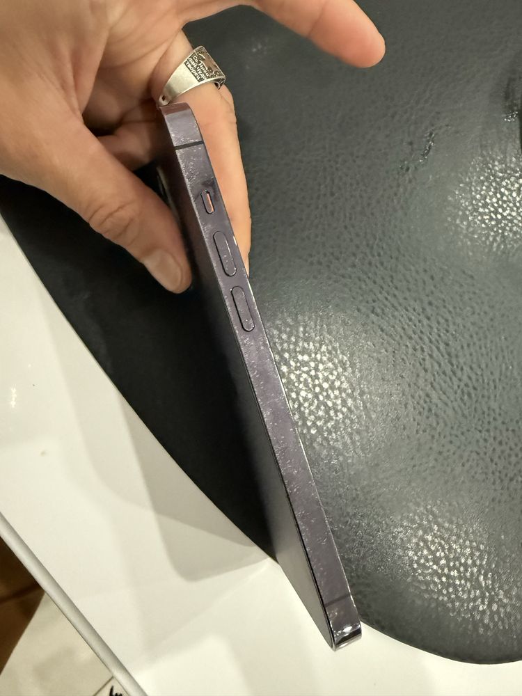 Продам Iphone 14 pro max 128 e-sim