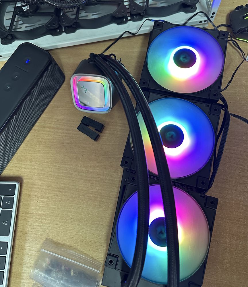 СВО/СЖО система водяного охолодження Deepcool LT720