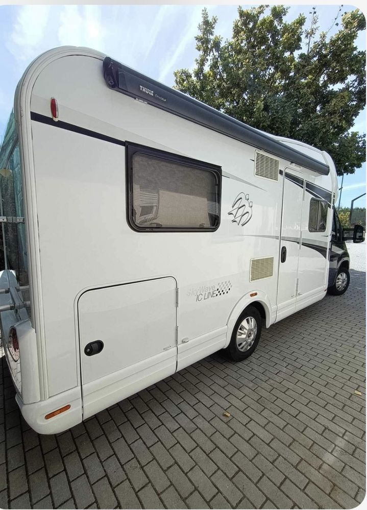 Vende se Autocaravana semi nova