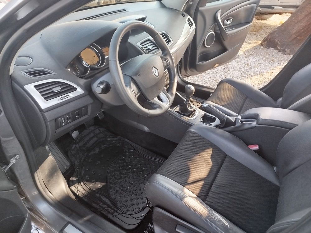 Renault Mégane Sport Tourer 1.5 dCi Dynamique 110cv – Janeiro 2011
