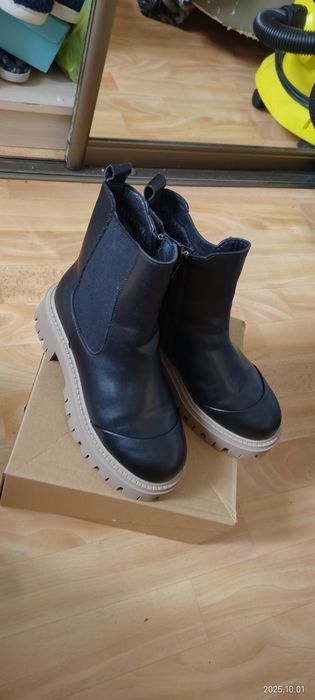 Продам зимове взуття