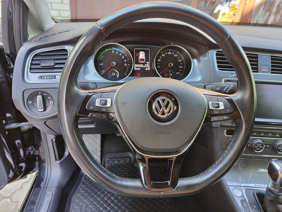 Wolkswagen  E-golf 2015