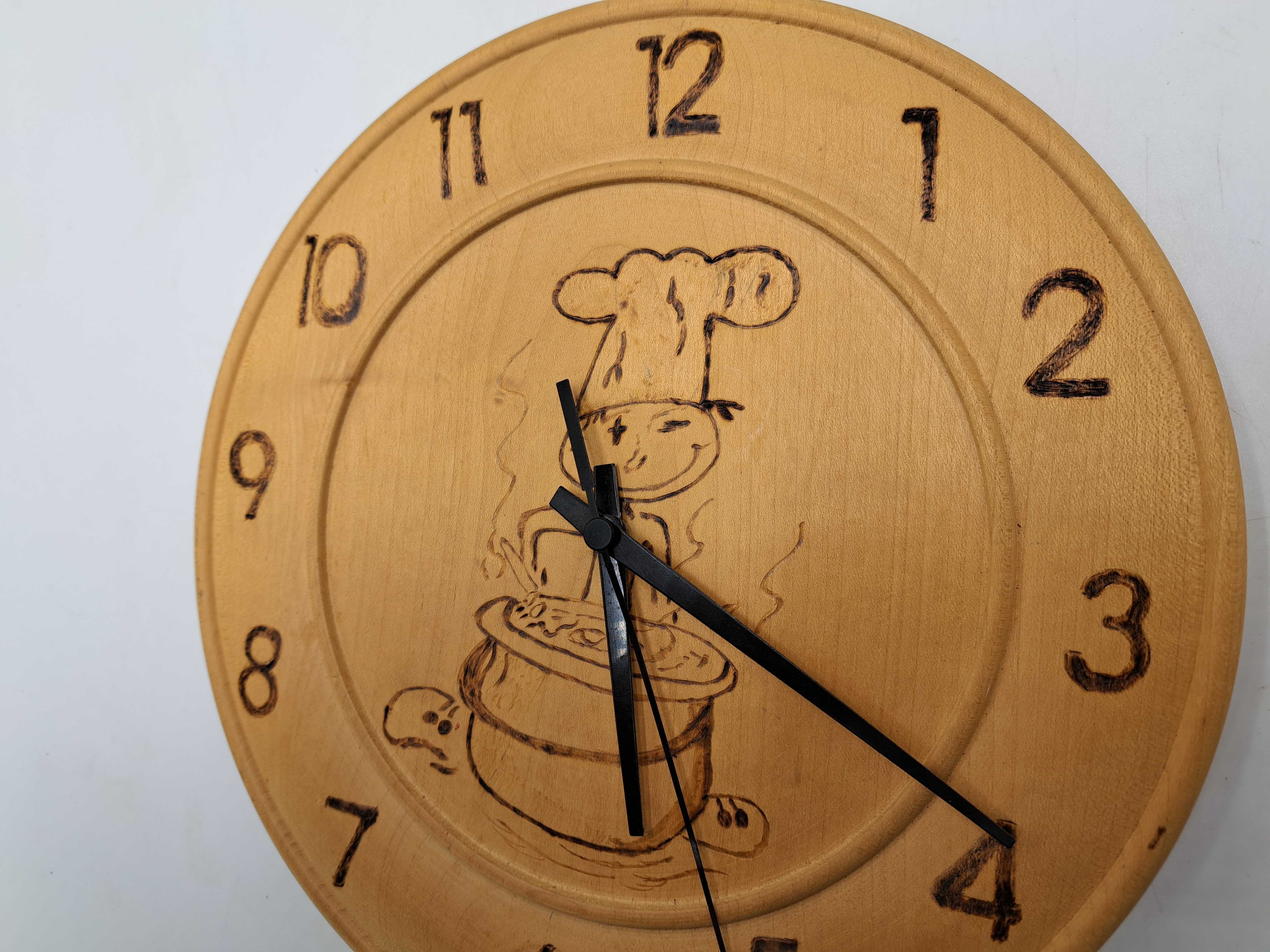Zegar ścienny drewniany kuchenny okrągły kwarcowy kucharz