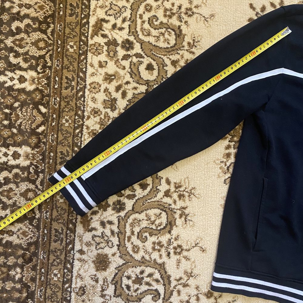 Олімпійка Fila.