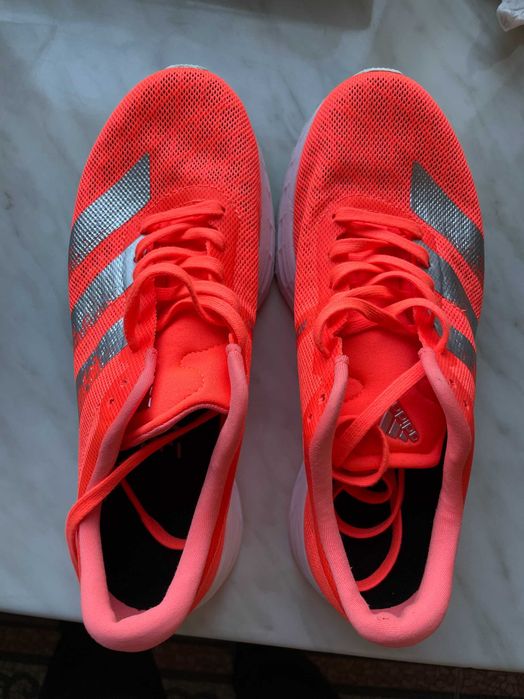 кросівки Adidas жіночі 37 1/2р