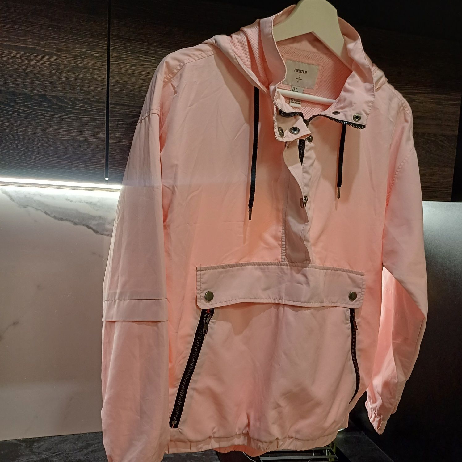 Bluza wiatrówka FOREVER 21