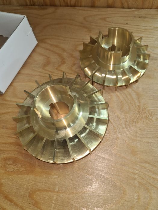 Судовой двигатель 6ч18/22