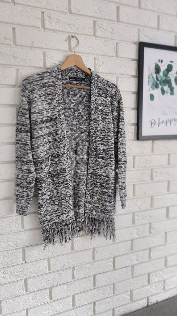 Kardigan damski narzutka damska sweter XS 34 S 36 frędzle boho
