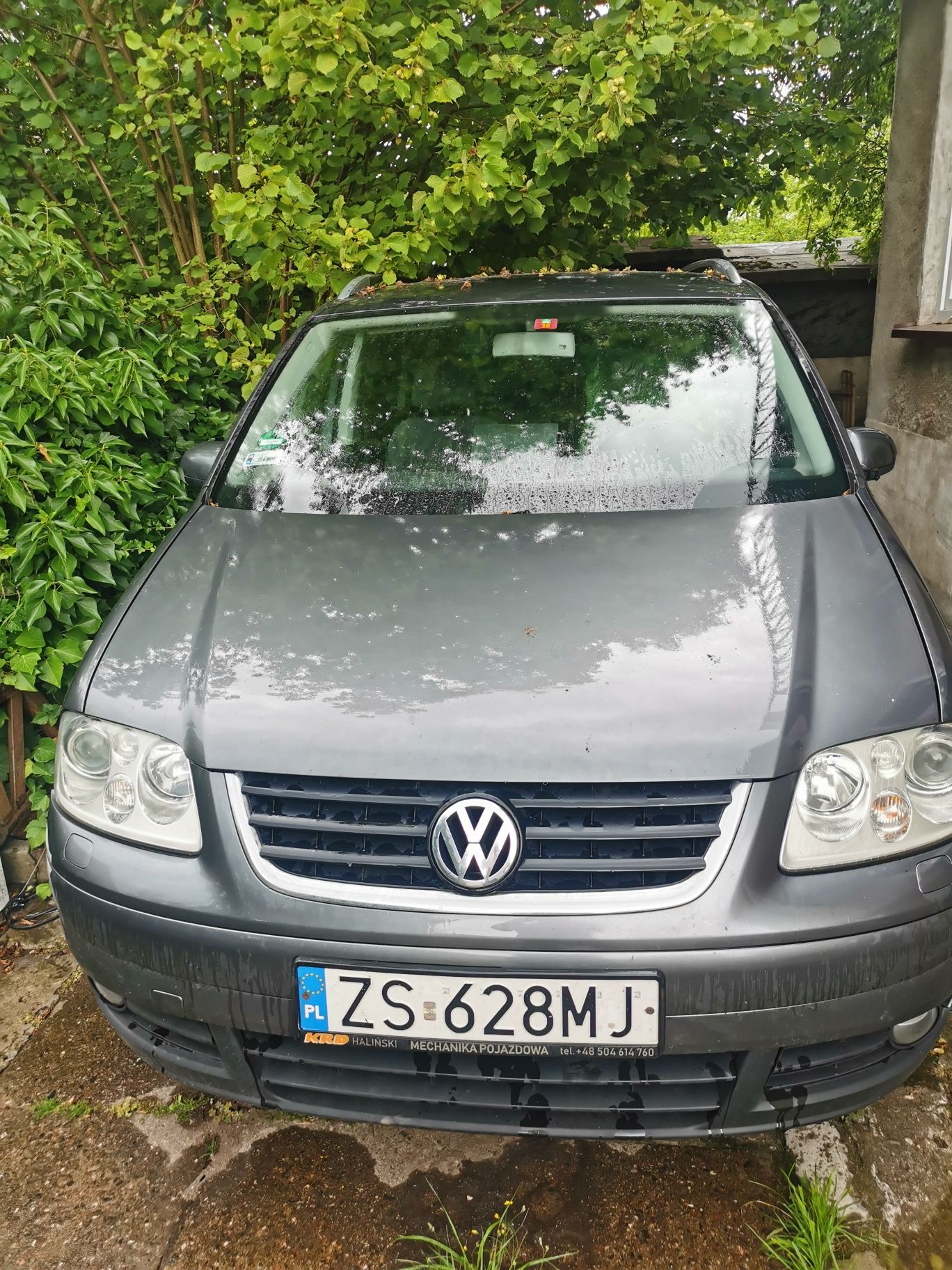 Volkswagen touran 2.0 fsi.