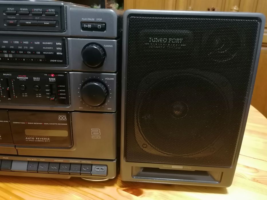 Radiomagnetofon z Cd Telefunken HP 851 CD