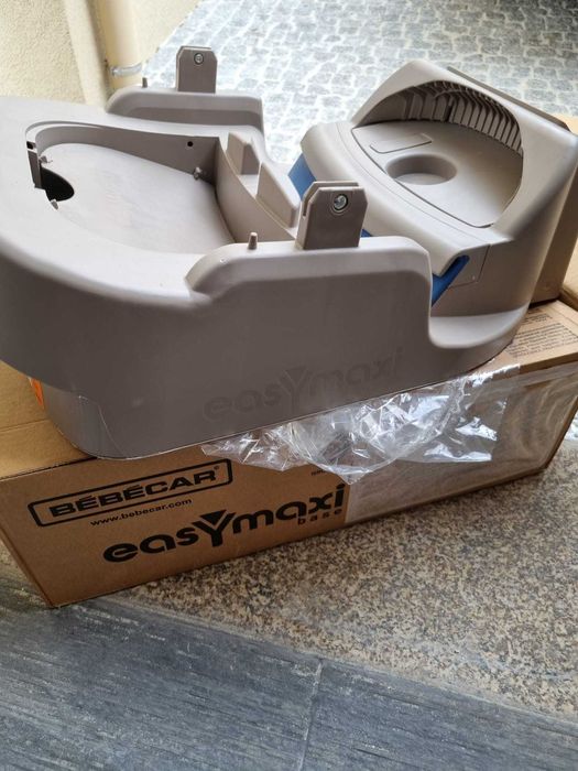 Carrinho+Ovo+base isofix como novo