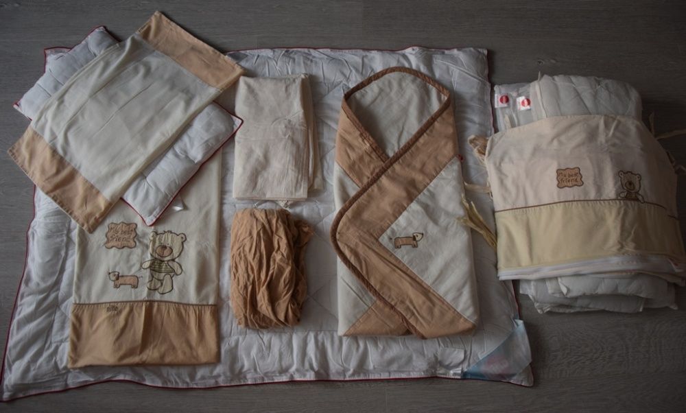 Wyprawka Nino: pościel, 2 prześcieradła, ochraniacz 360cm, rożek