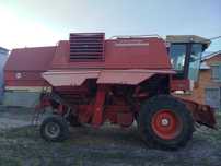 Kombajn zbożowy MF 34