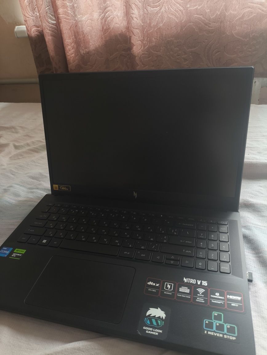 Acer Nitro v15 4060