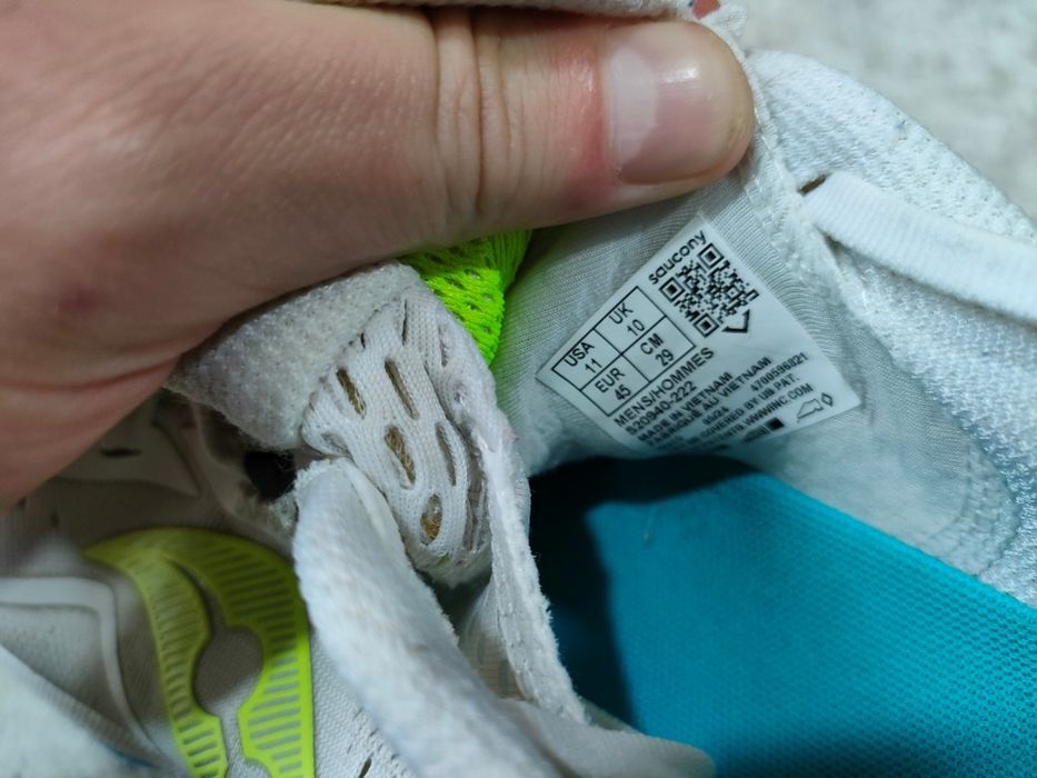 Кросівки Saucony Endorphin Speed 4 р-45 оригінал бігові кроссовки