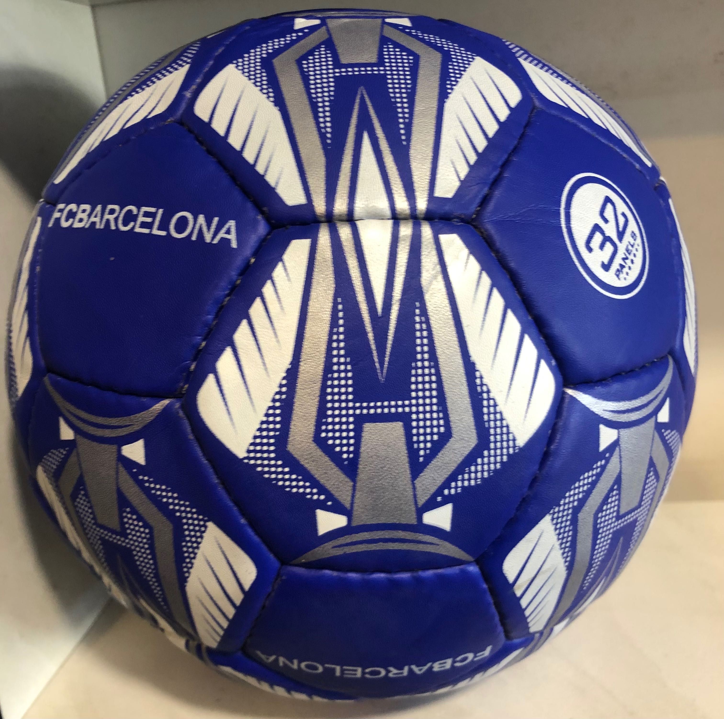 Футбольный мяч премиум класса ФК Барселона для асфальта