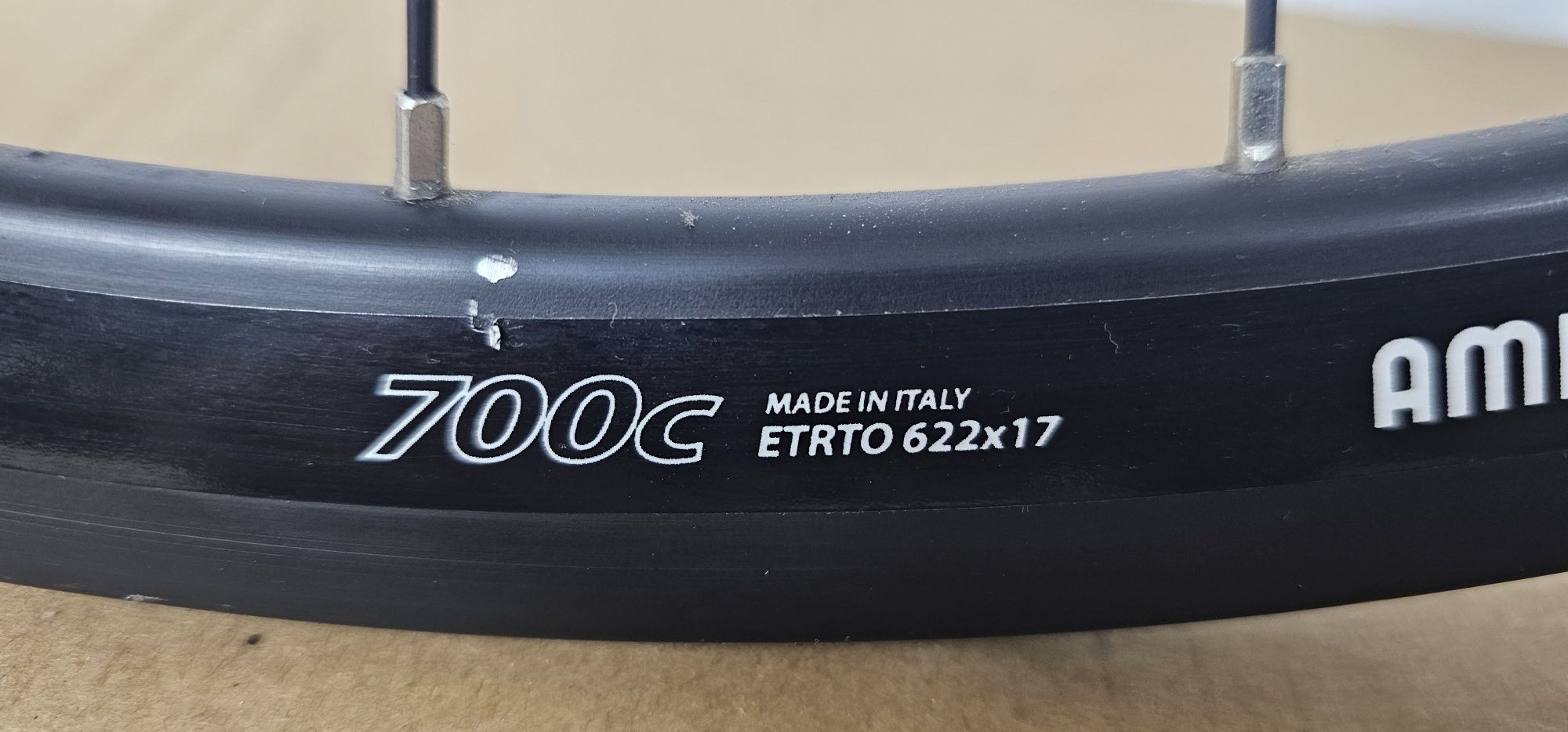 Nowe. Przednie Koło Ambrosio RD30 700c. Piasta Shimano 105.