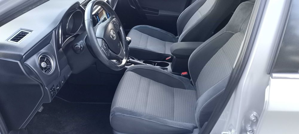 Toyota Auris 1 dono só 136000klm sport