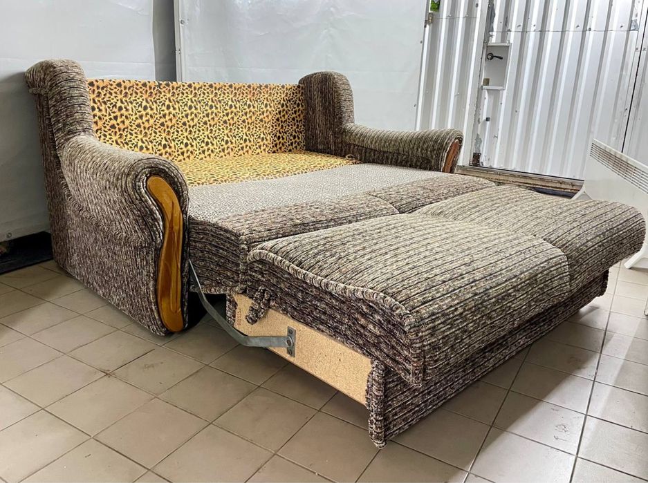 Диван "Бумеранг" 2х-сп. розкладний вперед в ідеальному стані. ДОСТАВКА