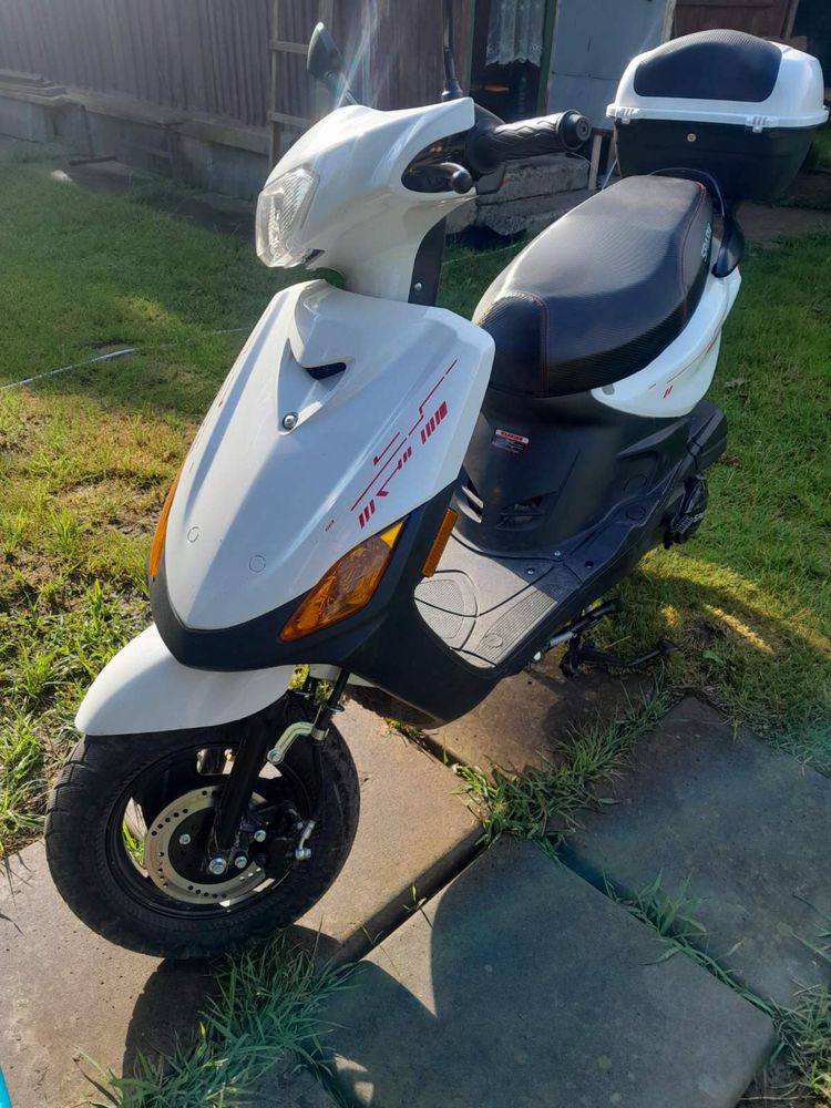 Скутер spark 110