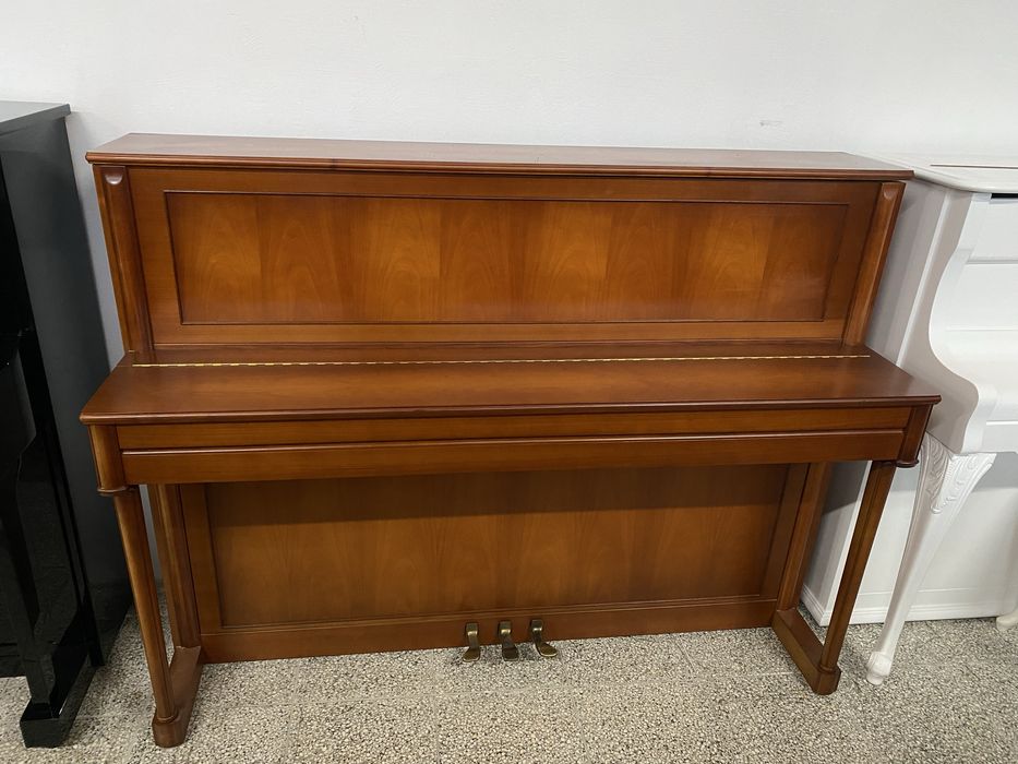 Piękne pianino Schimmel
