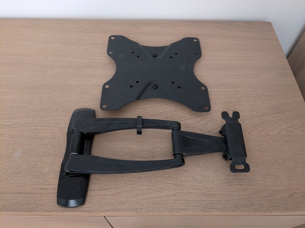 Suporte universal para TV pequena