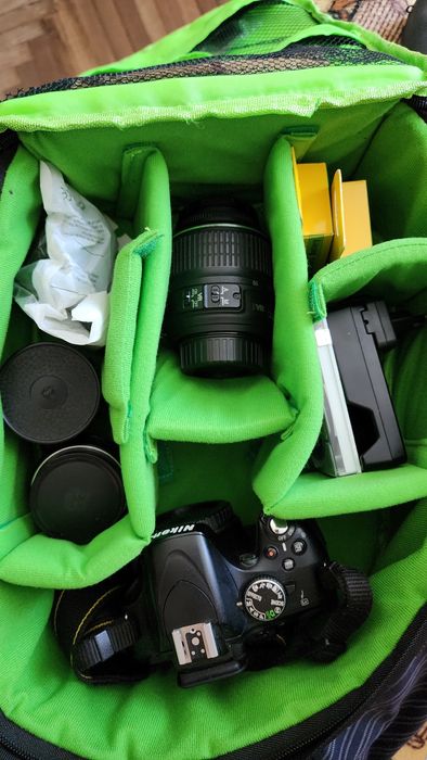 Nikon D5100 + 2 объектива, 2 аккумулятора