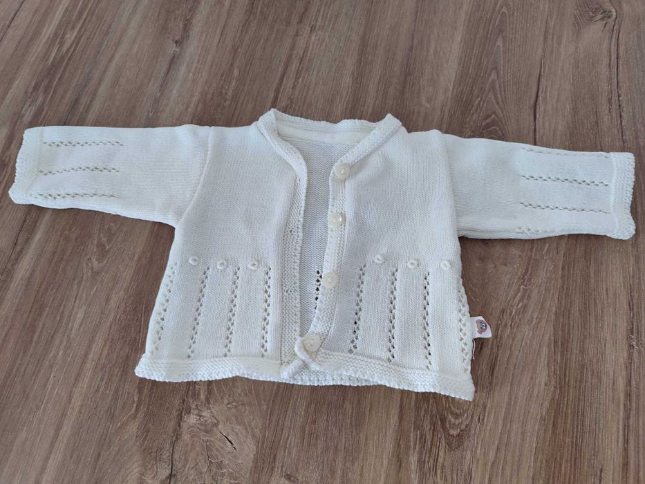 casaco de malha para bebé