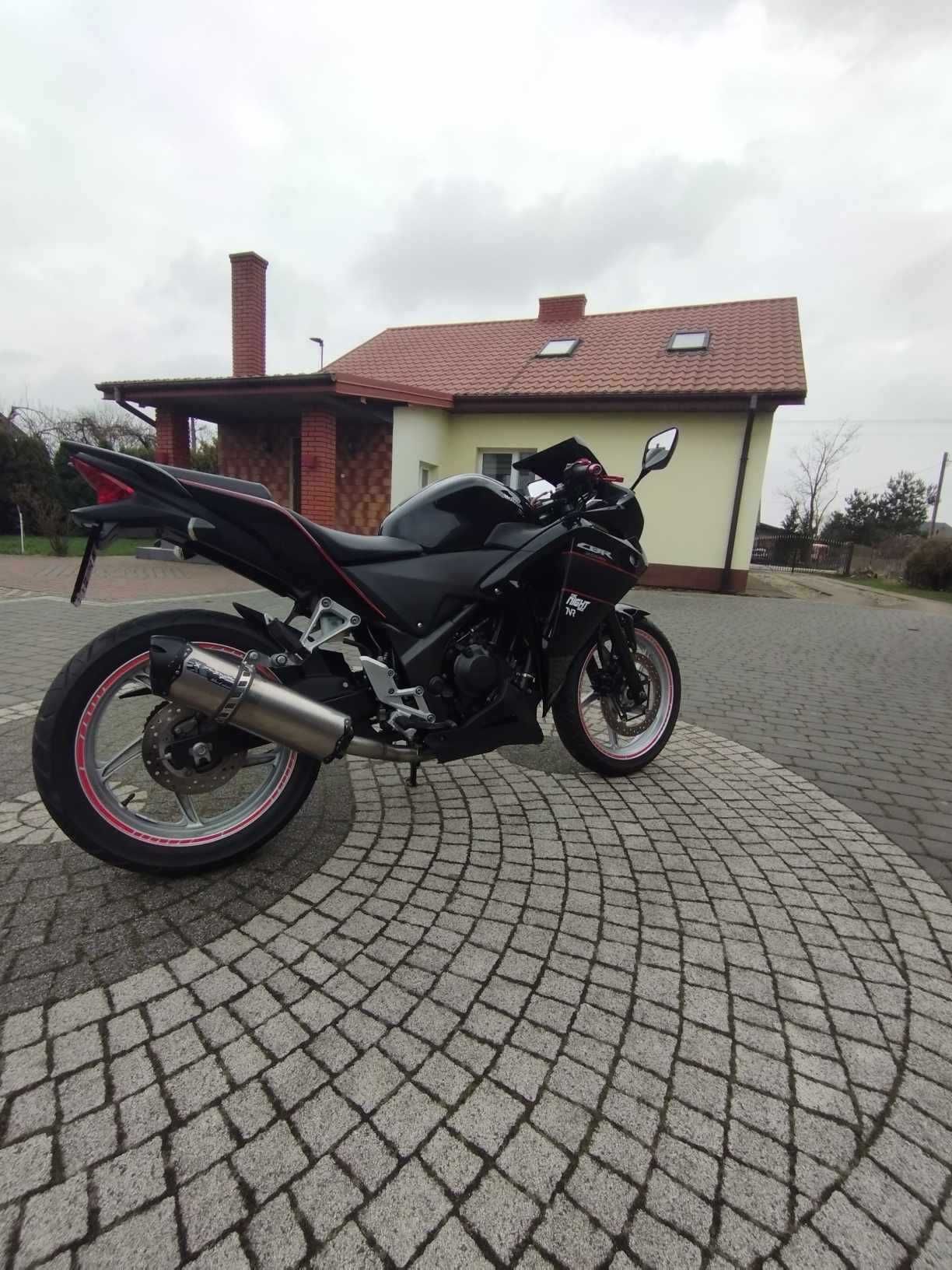 Honda CBR250r niski przebieg