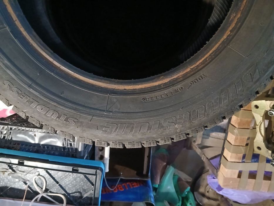 Шини Bridgestone Blizzak 185/65 R14 резина ,гума