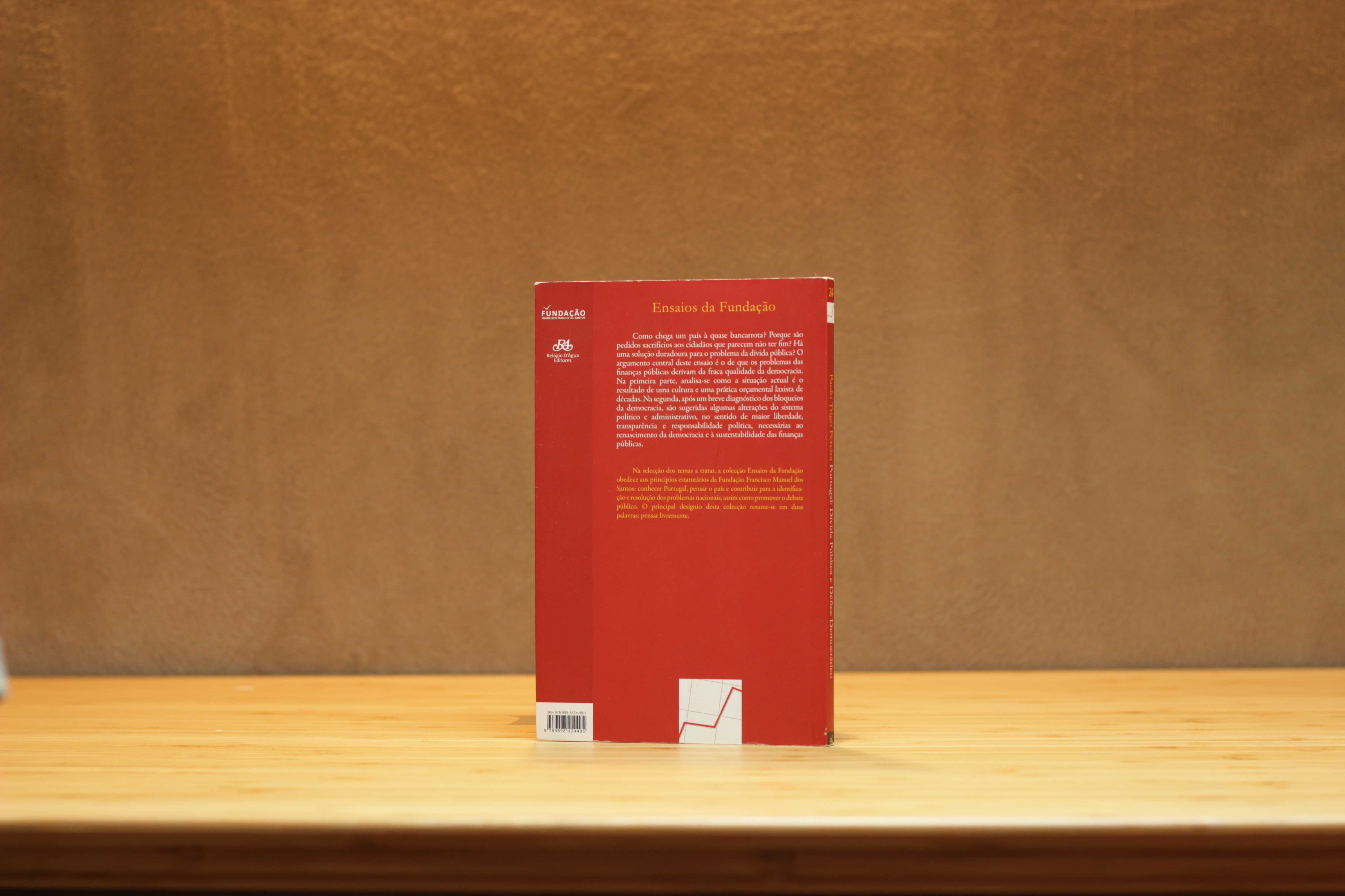 Portugal: Dívida Pública e Défice Democrático (livro em português)