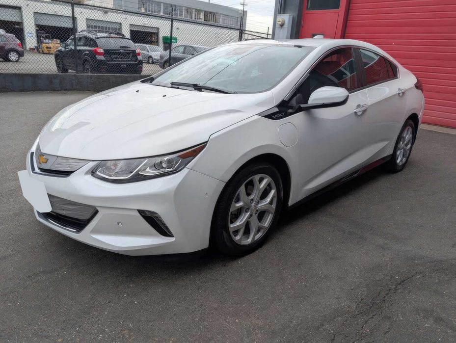 Chevrolet Volt Premier      2017