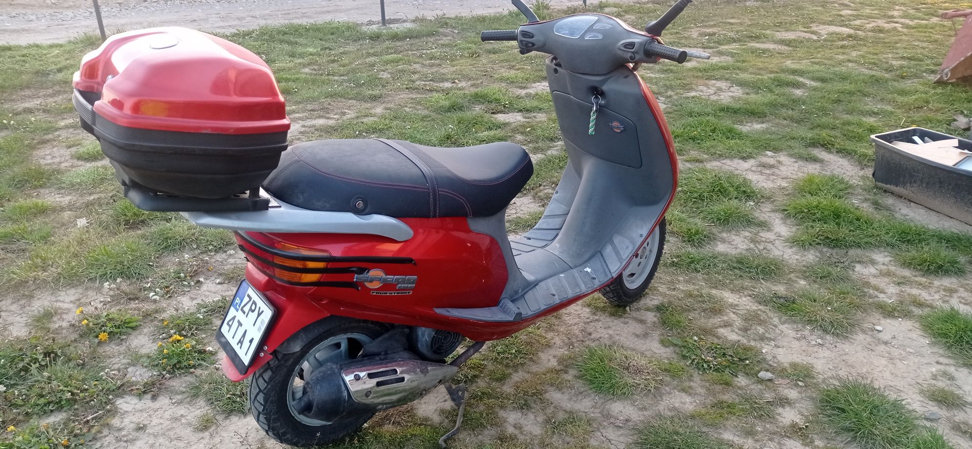 Piaggio sfera 125