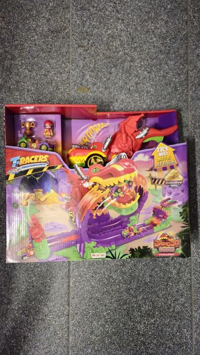 T-Racers Dragon Loop Zestaw z wyrzutnią Magic Box