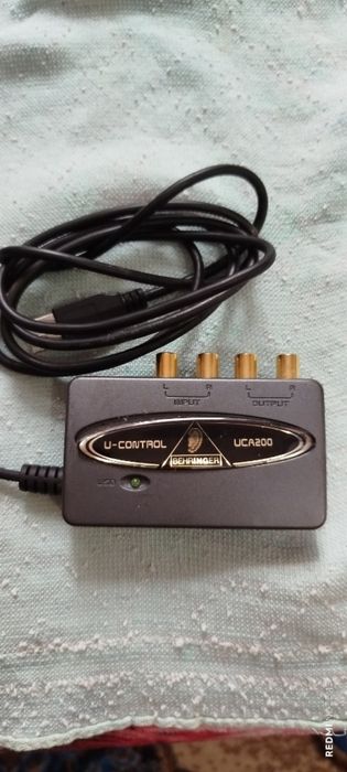 Звуковая карта Behringer