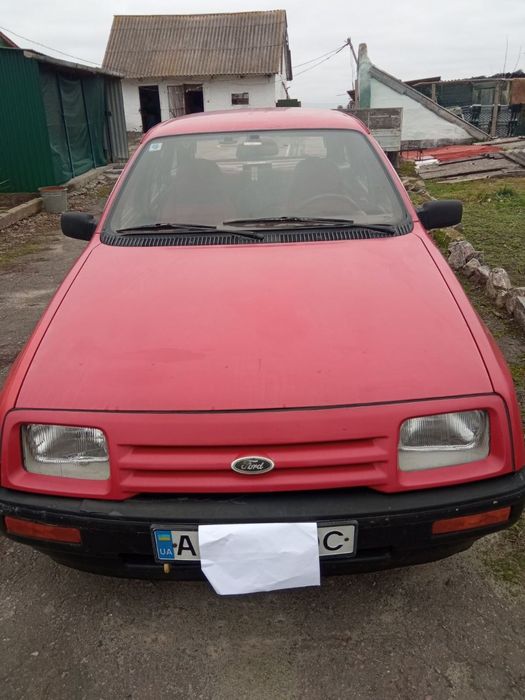 Продаю машину Ford Sierra