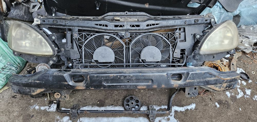 Mercedes Vito W639 pas przedni belka zderzaka