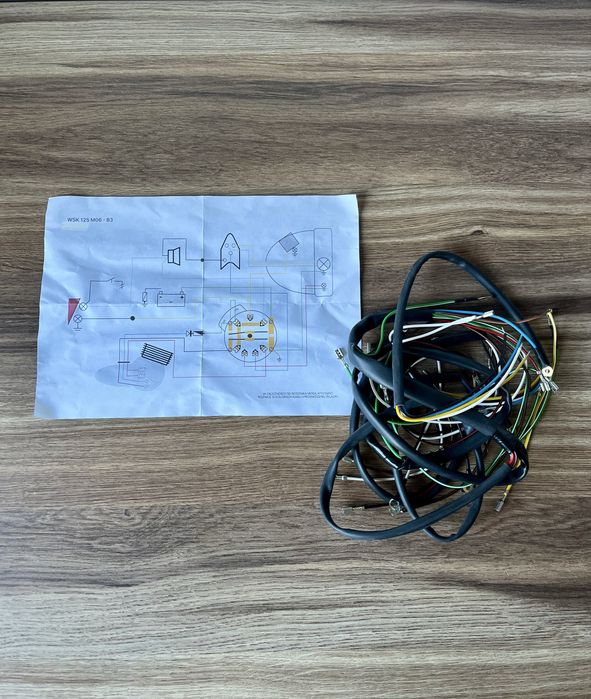 NOWA POLSKA instalacja elektryczna WSK 125 B3 JEDNORAMÓWKA