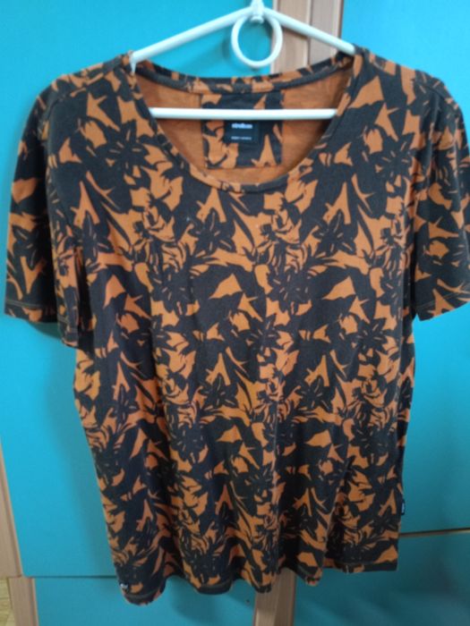 Футболки розміру XL