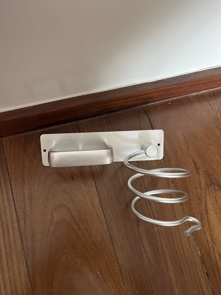 Suporte para prancha e secador