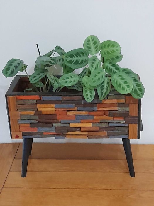 Artesanato floreiras  em madeira