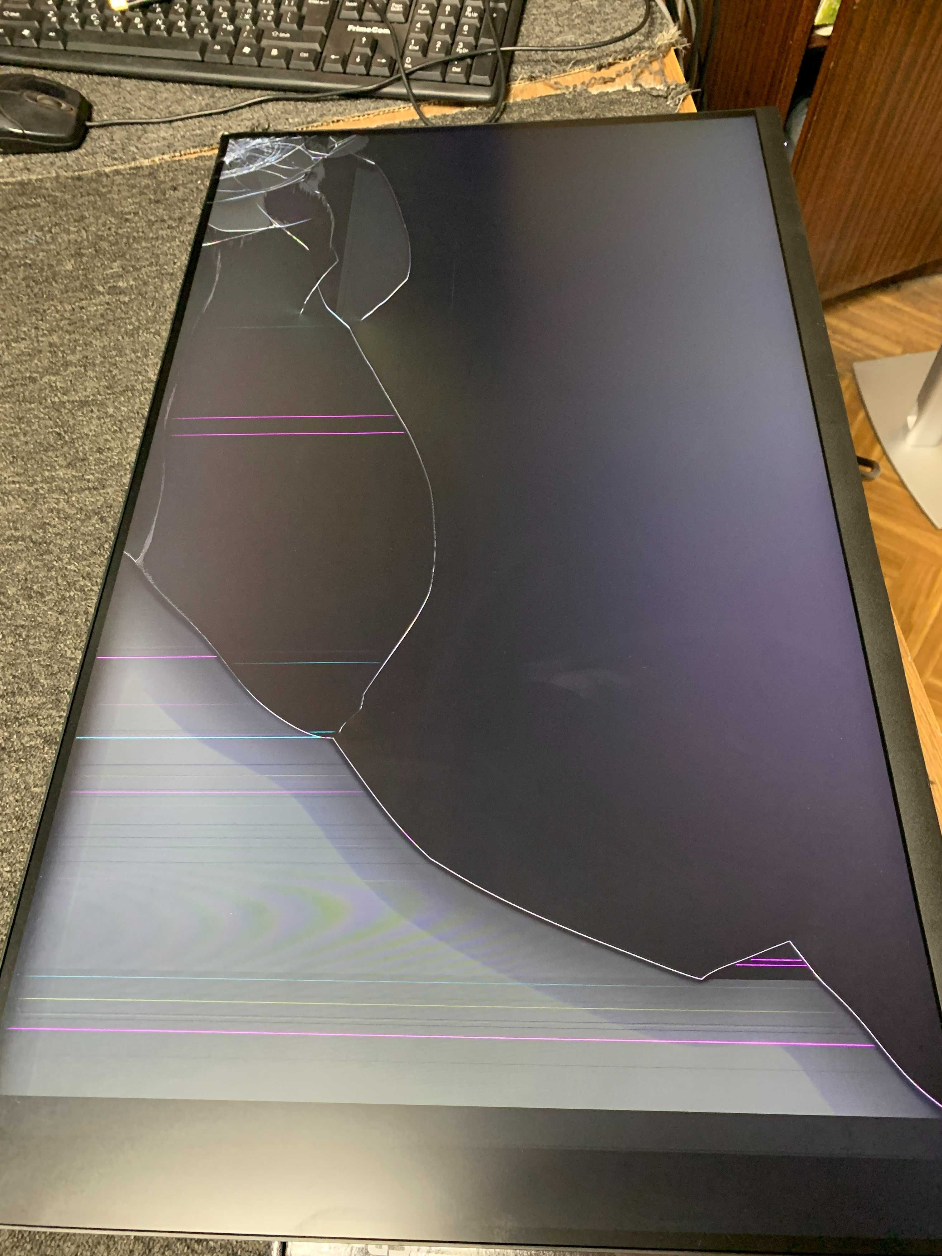 Монітор 32" Dell P3221D; HDMI+DP+TypeC битий екран, без ноги