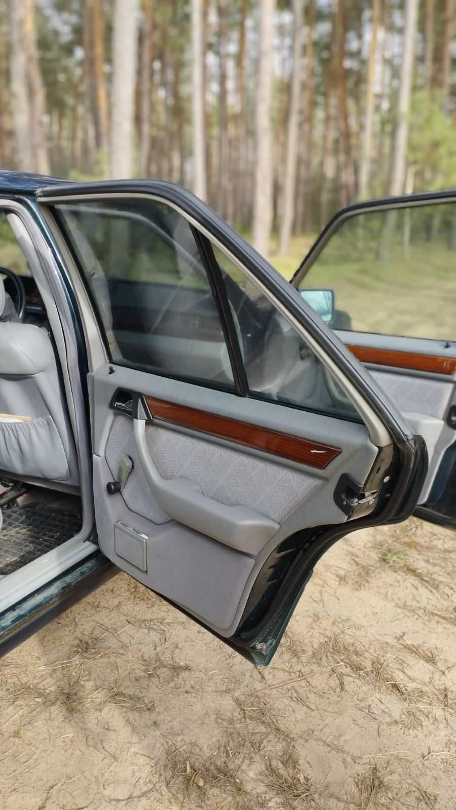 Mercedes-Benz W 124