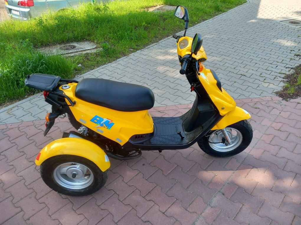 PGO tr3-50 Trike