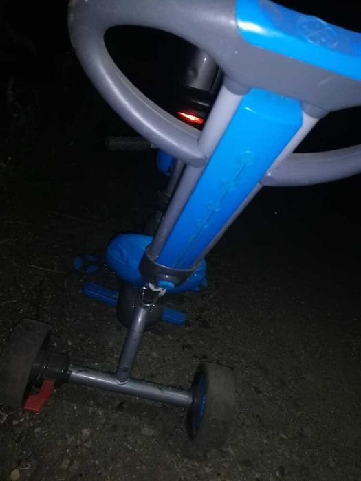 Детский велосипед с родительской ручкой Smart Trike