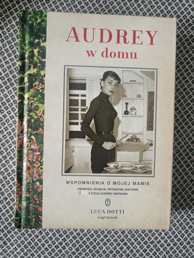 Książka "Audrey w domu. Wspomnienia o mojej mamie"